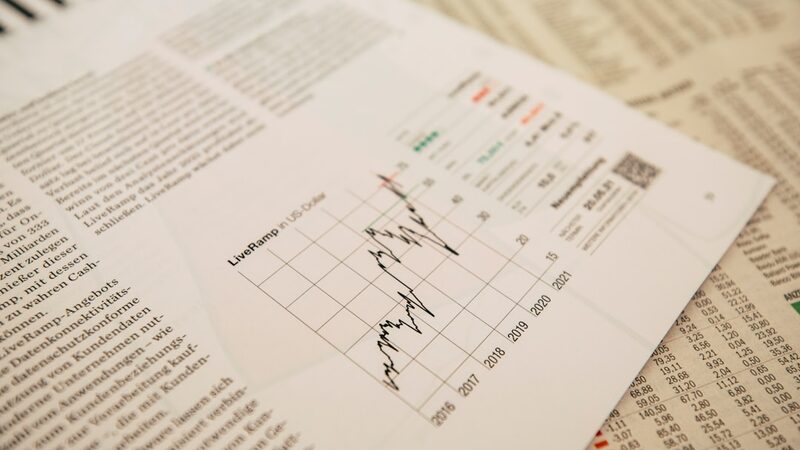 投信ポイント活用の注意点・リスク
